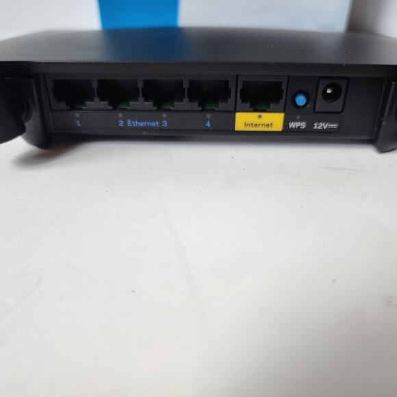 Linksys Dual Band WiFi 4 Router 750 Feet 5 Devices N600 Speed Lightly Used E2500 - Picture 6 of 14